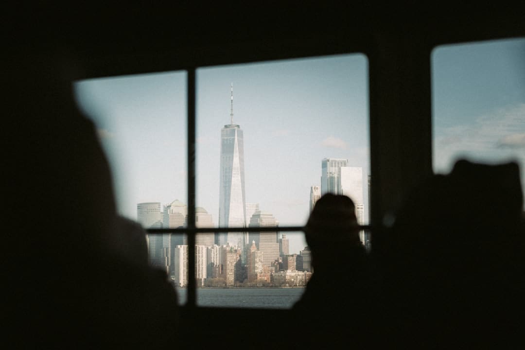 中国境内上市公司上半年实现营收逾35万亿元